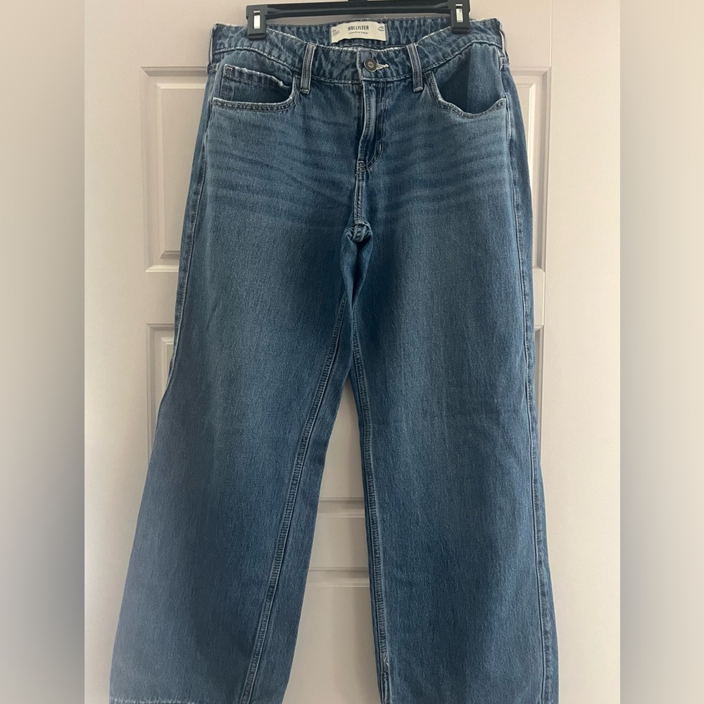 HOLLISTER Women’s Low-Rise Baggy Blue Jeans